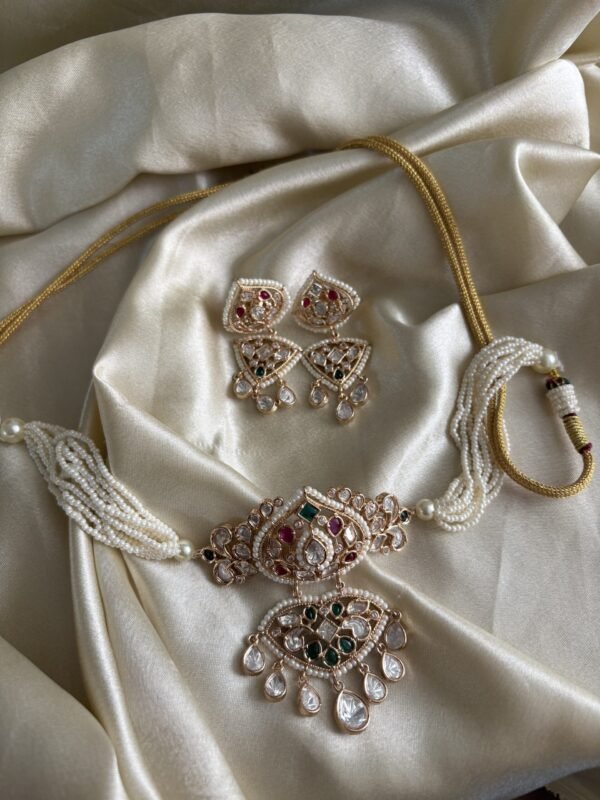 Inaya Polki Choker Set