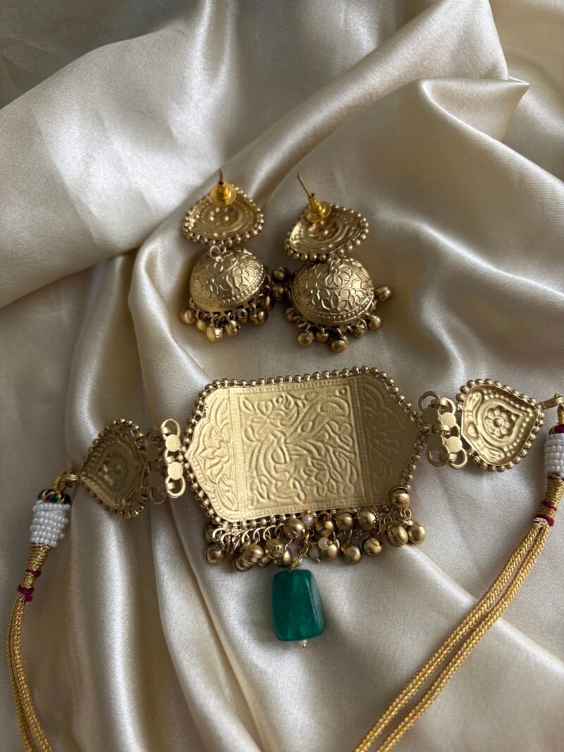 Janvika Fusion Choker Set - Image 8
