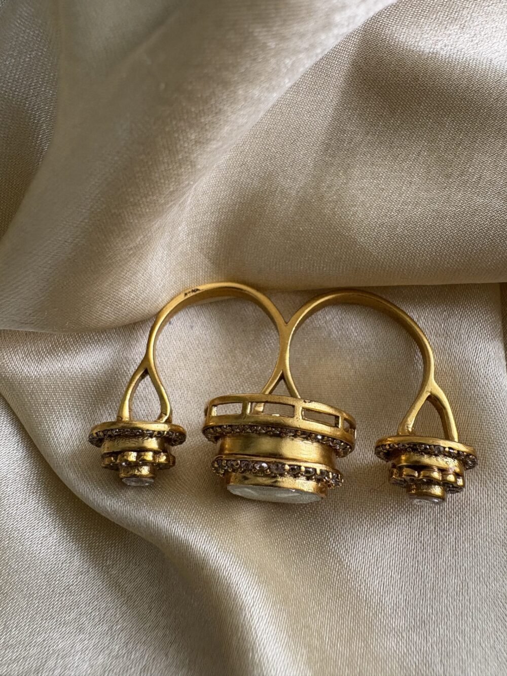 Jaseena Polki Double Finger Ring - Image 3