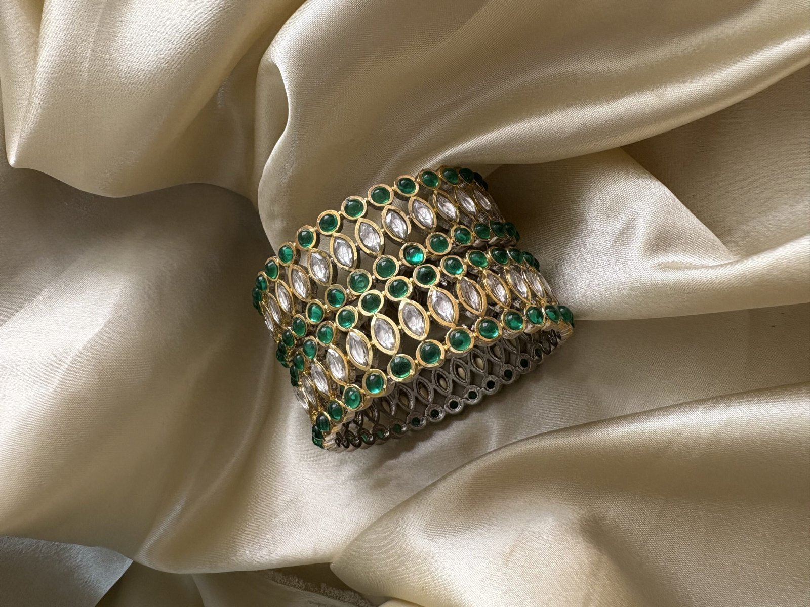 Mehar Kundan Bangles