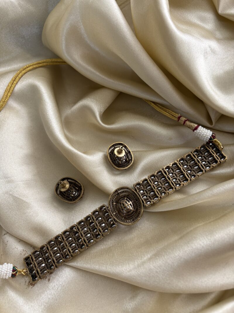 Raavi Polki Choker Set - Image 9