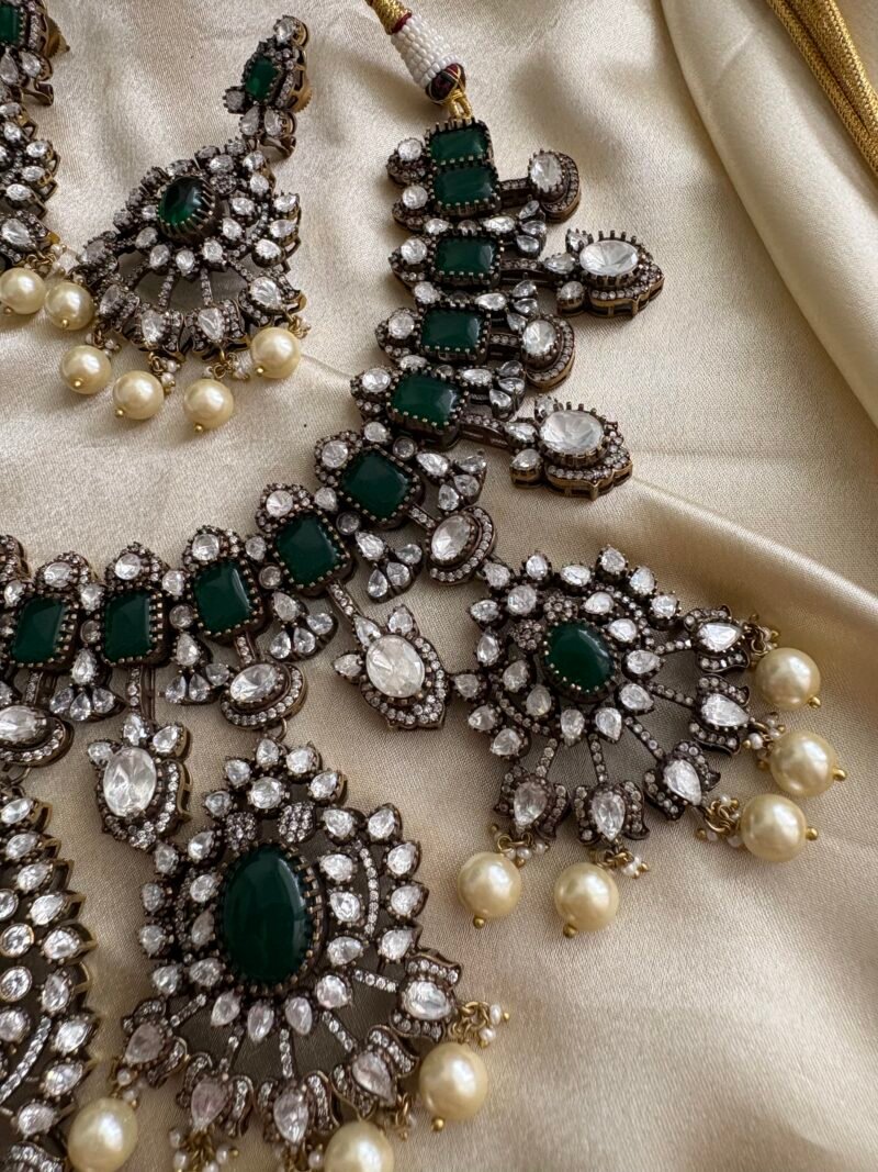 Prakriti Polki Bridal Necklace Set - Image 4