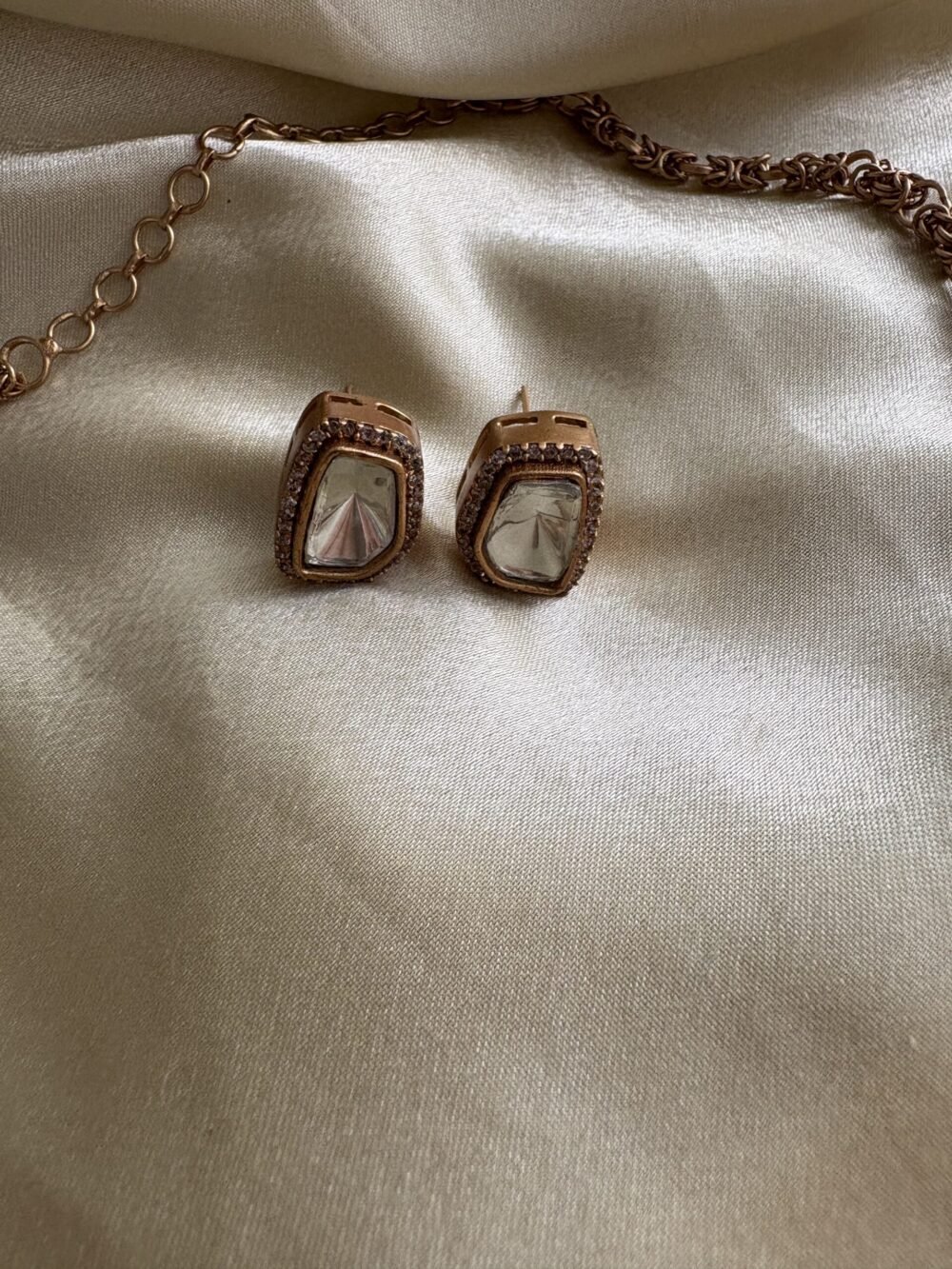 Shyla Pendant Necklace Set - Image 3