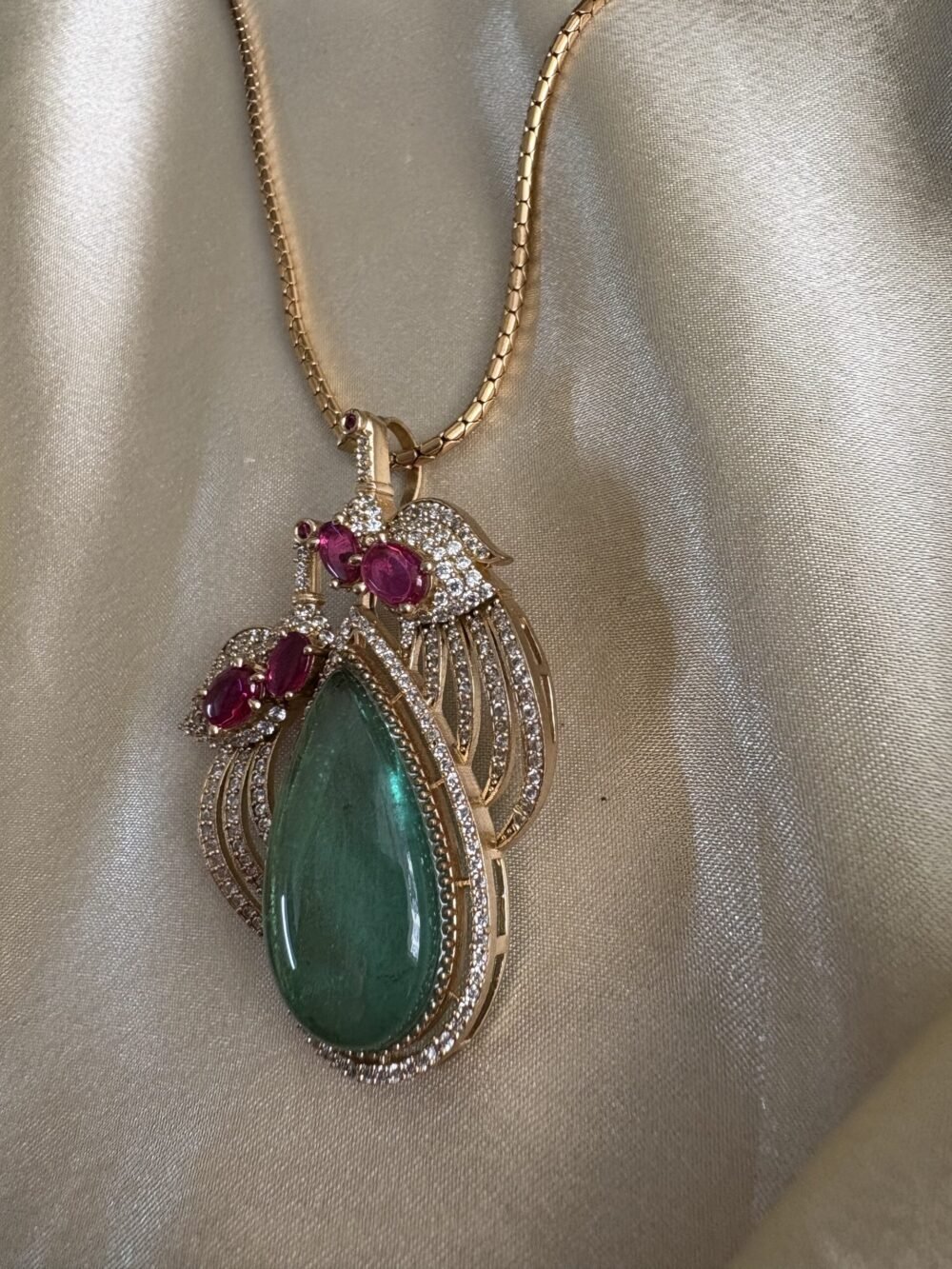 Mirza Pendant Necklace Set - Image 7