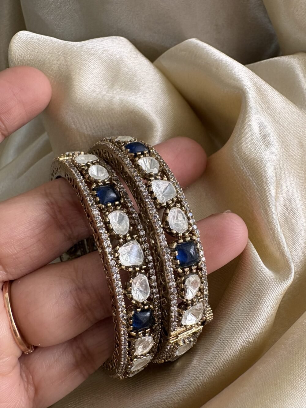 Safira Polki Bangles - Image 2