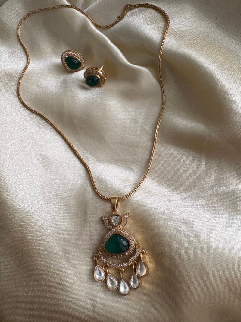 Ranchi Pendant Necklace Set - Image 2