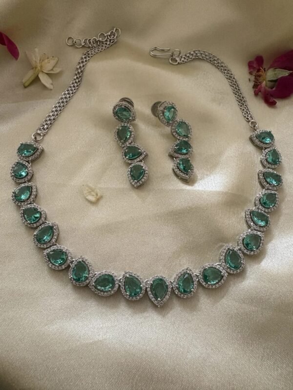 Fern Diamond Necklace Set (Mint Green)