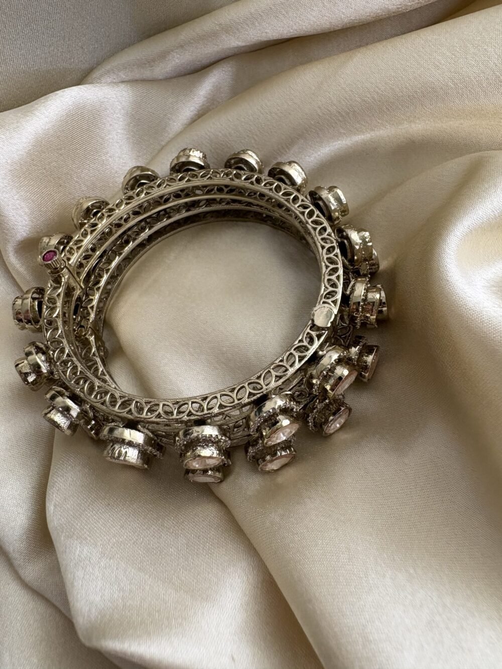 Anura Polki Pacheli Bangles - Image 3