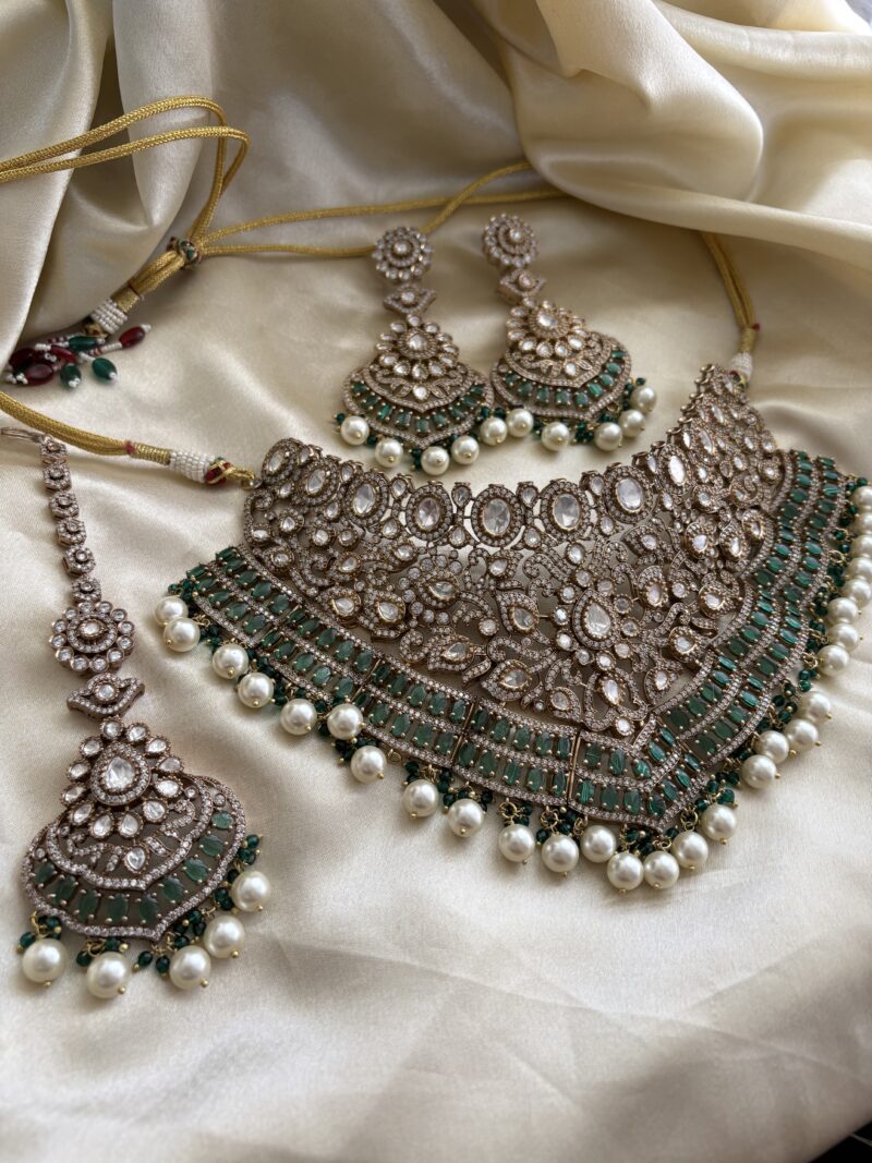Avnoor Polki Bridal Choker Set - Image 11