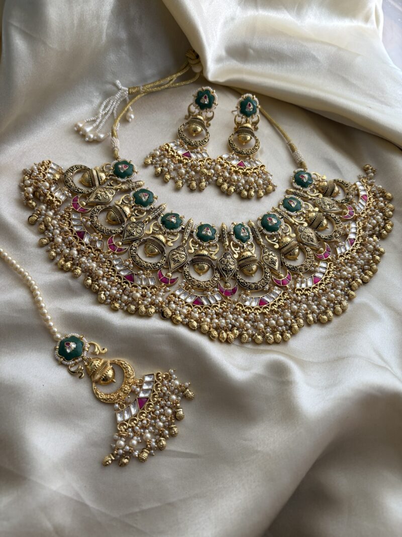 Suvarna Kundan Bridal Necklace Set - Image 10
