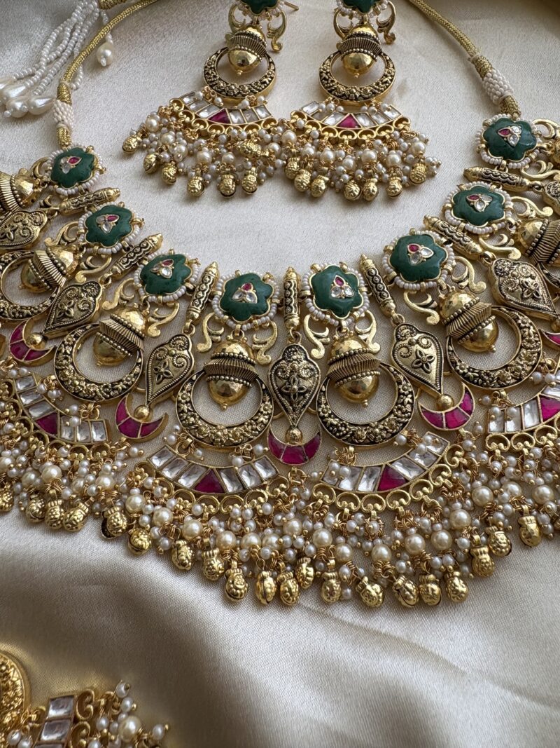 Suvarna Kundan Bridal Necklace Set - Image 2