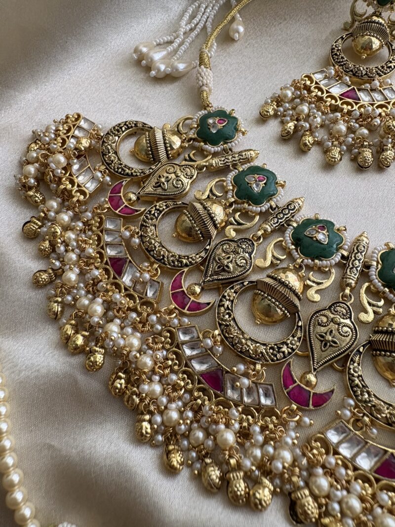 Suvarna Kundan Bridal Necklace Set - Image 3