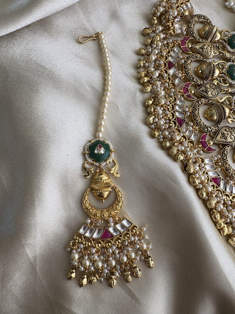 Suvarna Kundan Bridal Necklace Set - Image 7