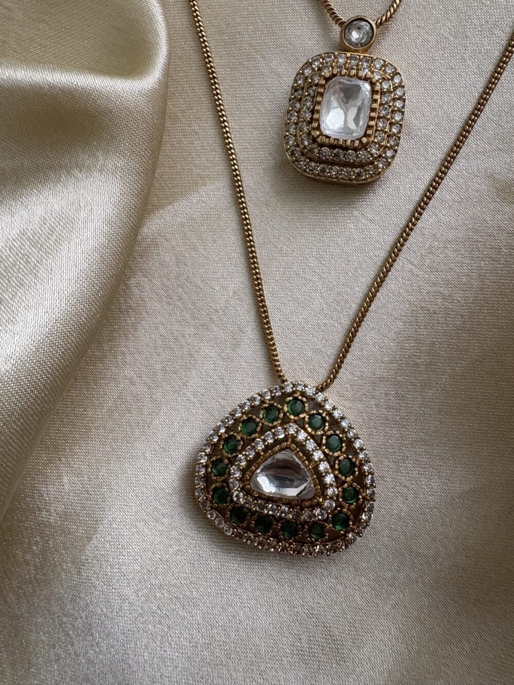 Parna Polki Pendant Necklace Set - Image 2
