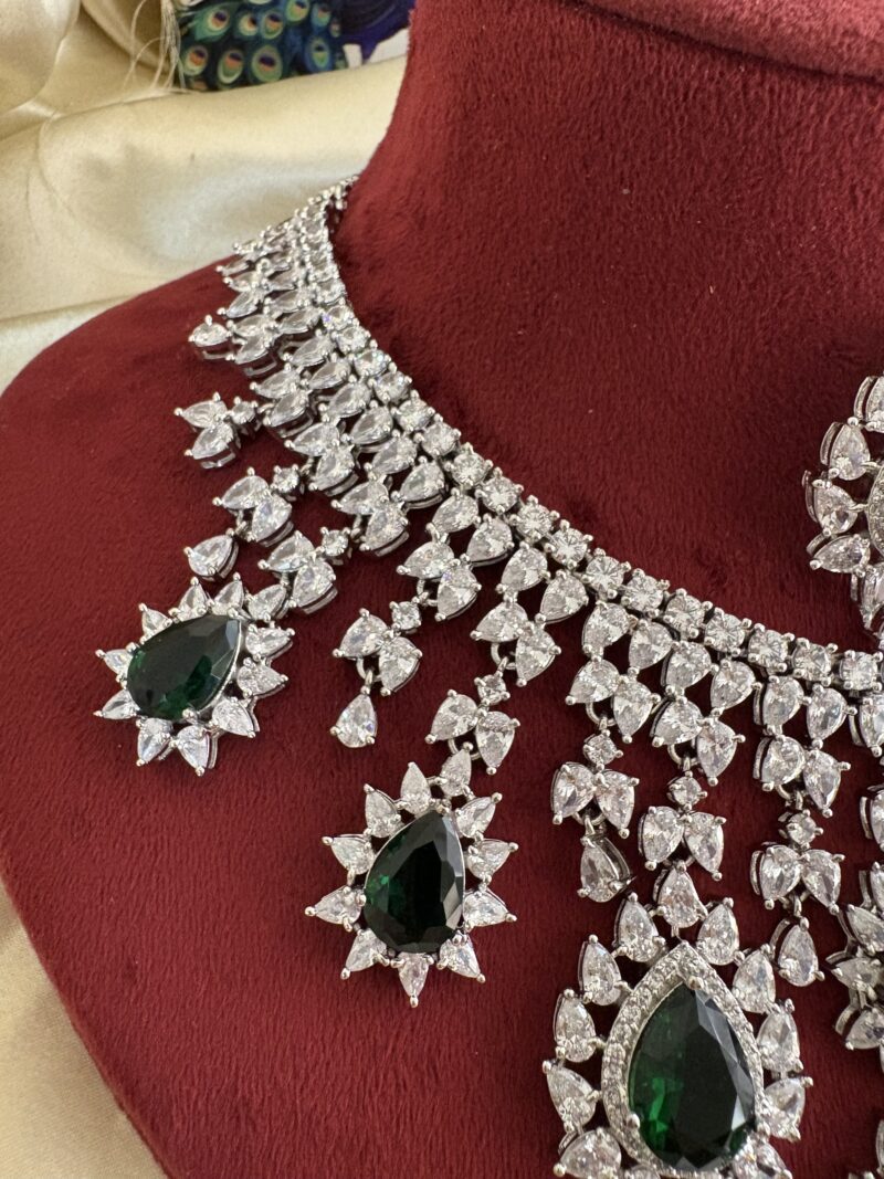 Tarnia Diamond Bridal Necklace Set - Image 6
