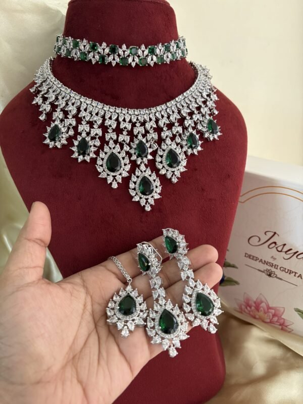 Tarnia Diamond Bridal Necklace Set