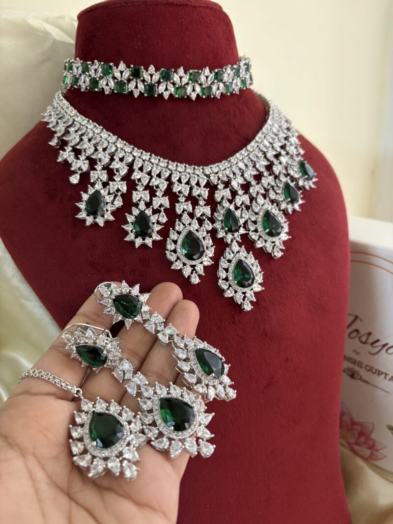 Tarnia Diamond Bridal Necklace Set - Image 2