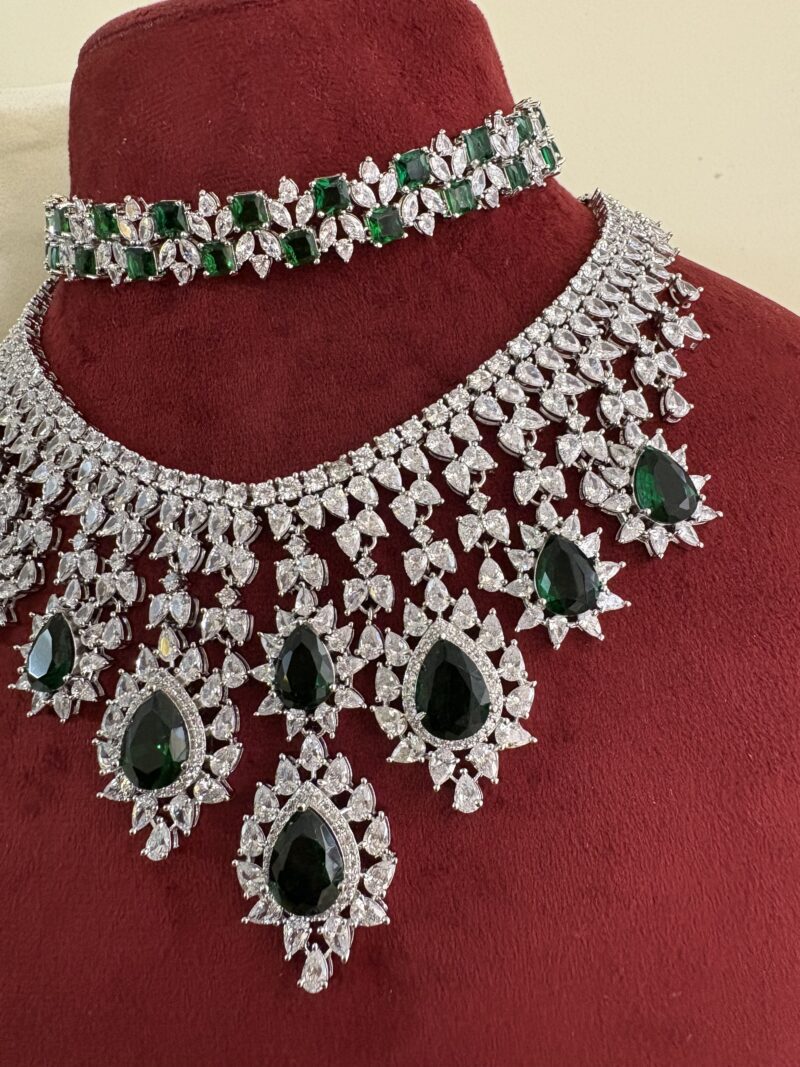 Tarnia Diamond Bridal Necklace Set - Image 3