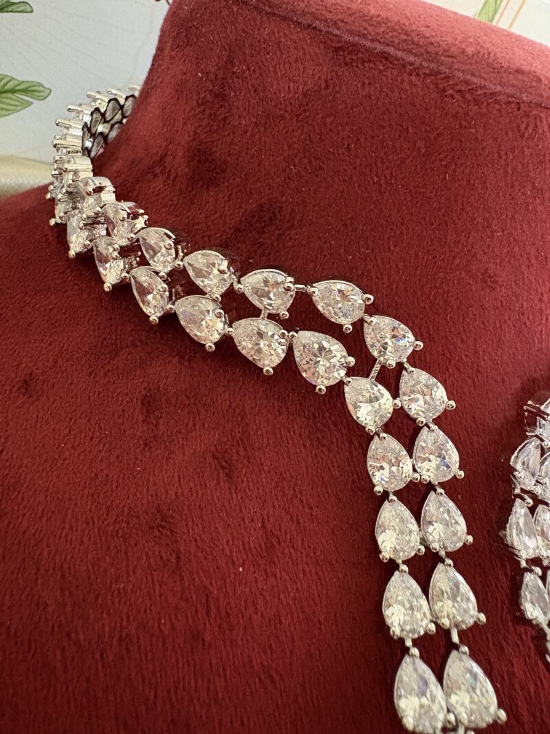 Myra Diamond Hasli Necklace Set - Image 8