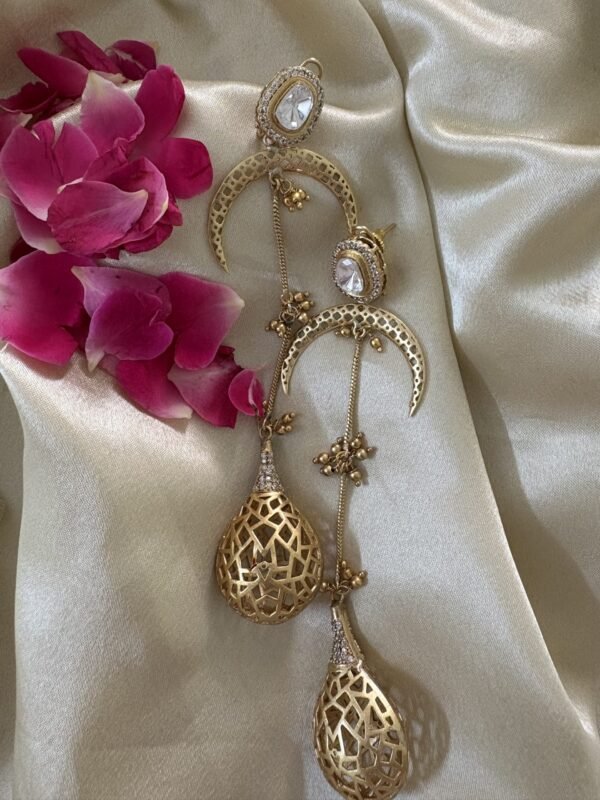 Mahina Chandbali Earrings