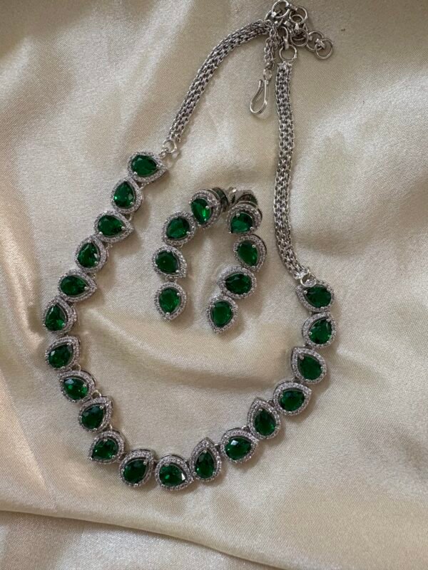 Fern Diamond Necklace Set (Emerald Green)