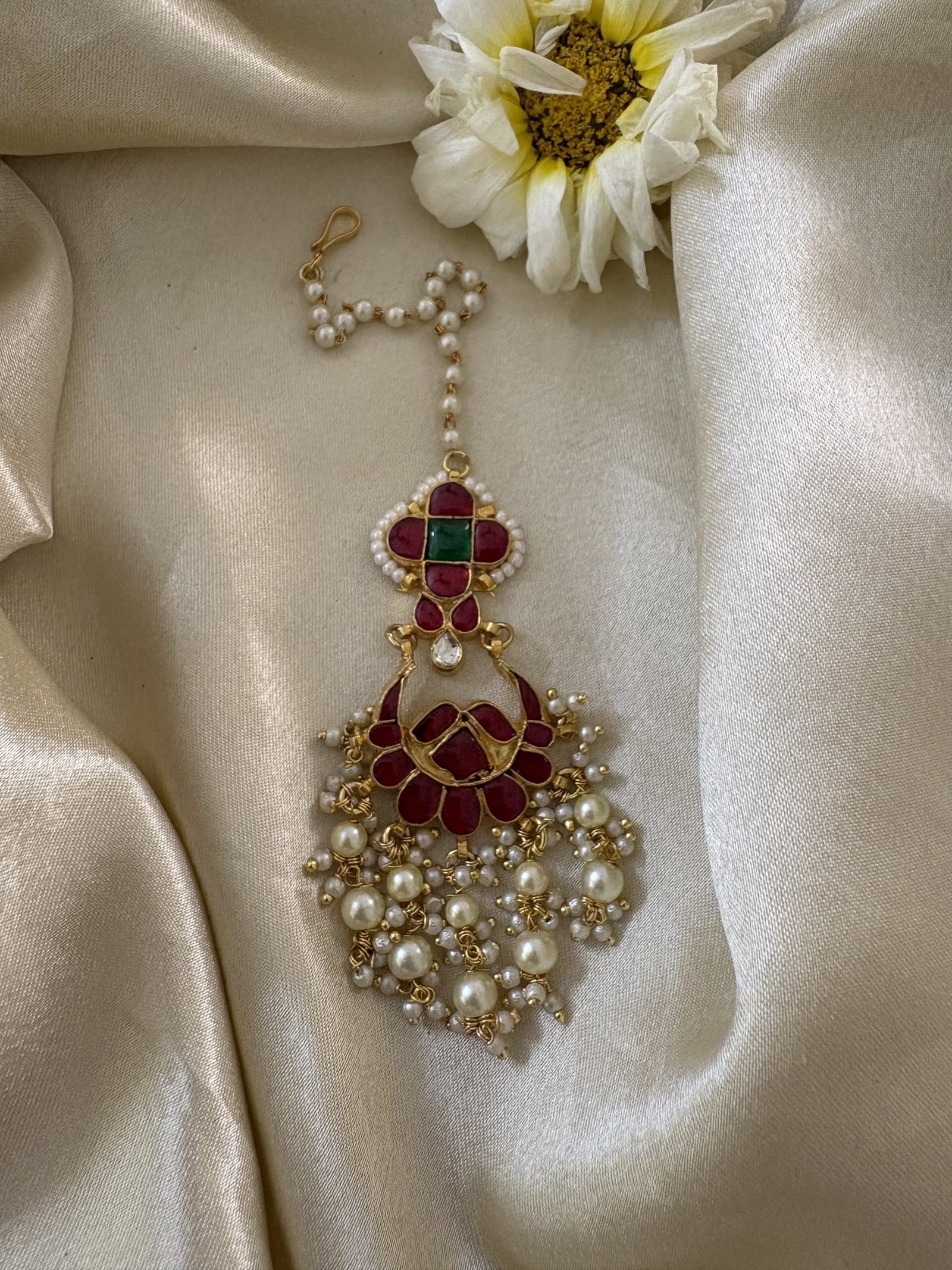 Juhi Kundan Maangtikka