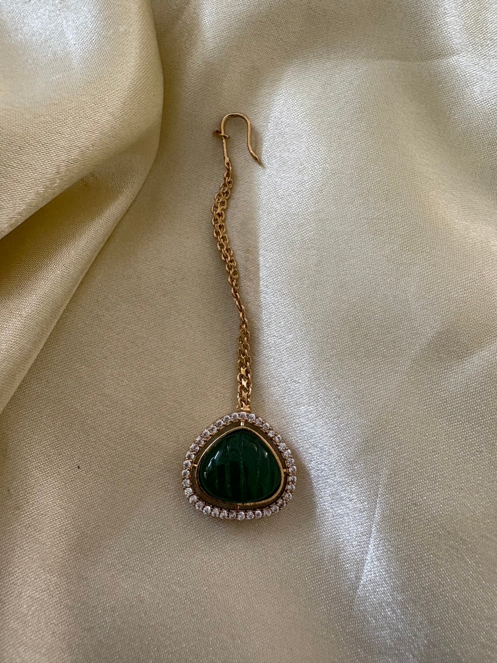 Abib Emerald Maangtikka