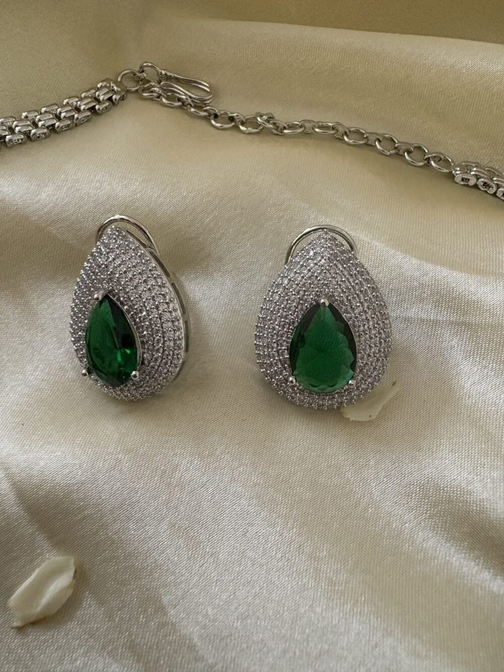 Freya Diamond Necklace Set - Image 5