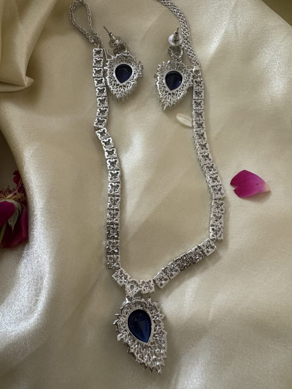 Orla Diamond Pendant Necklace Set (Sapphire) - Image 8