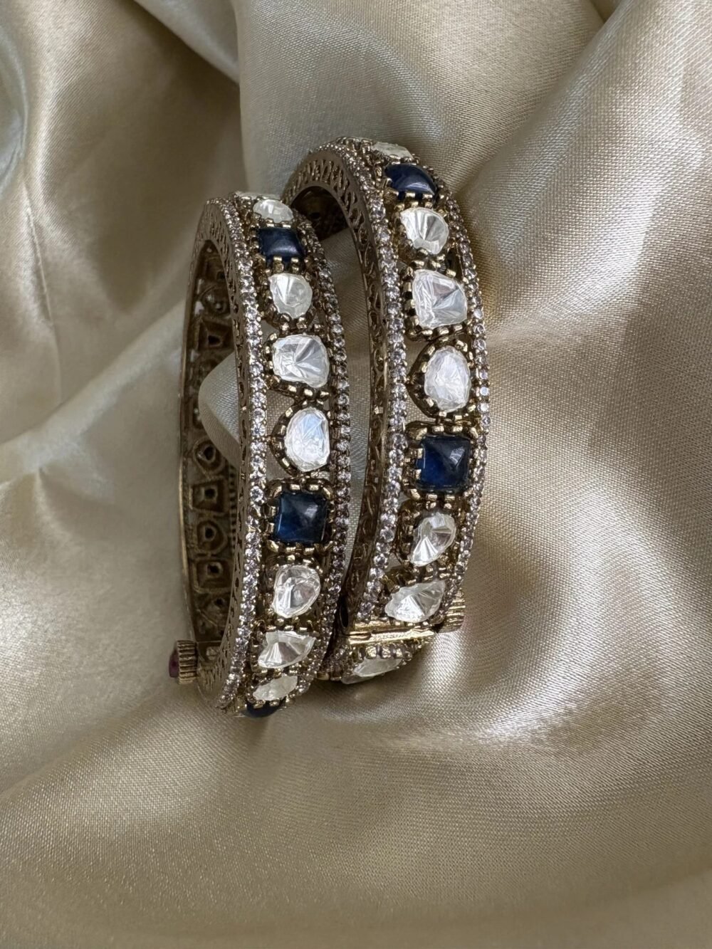 Safira Polki Bangles