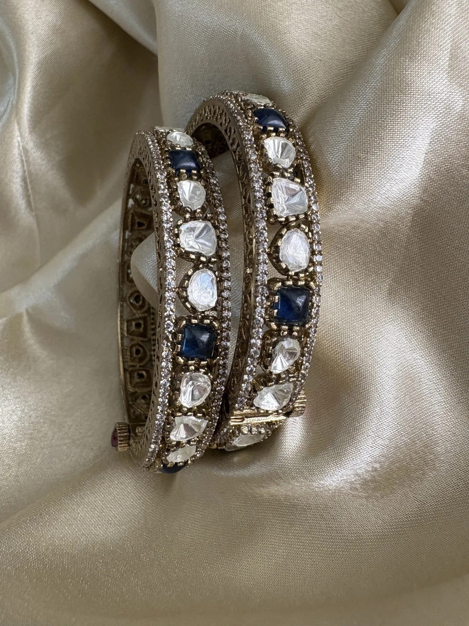 Safira Polki Bangles