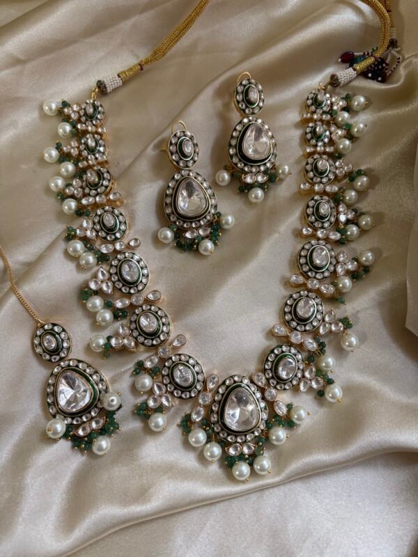 Vanísia Polki Bridal Necklace Set