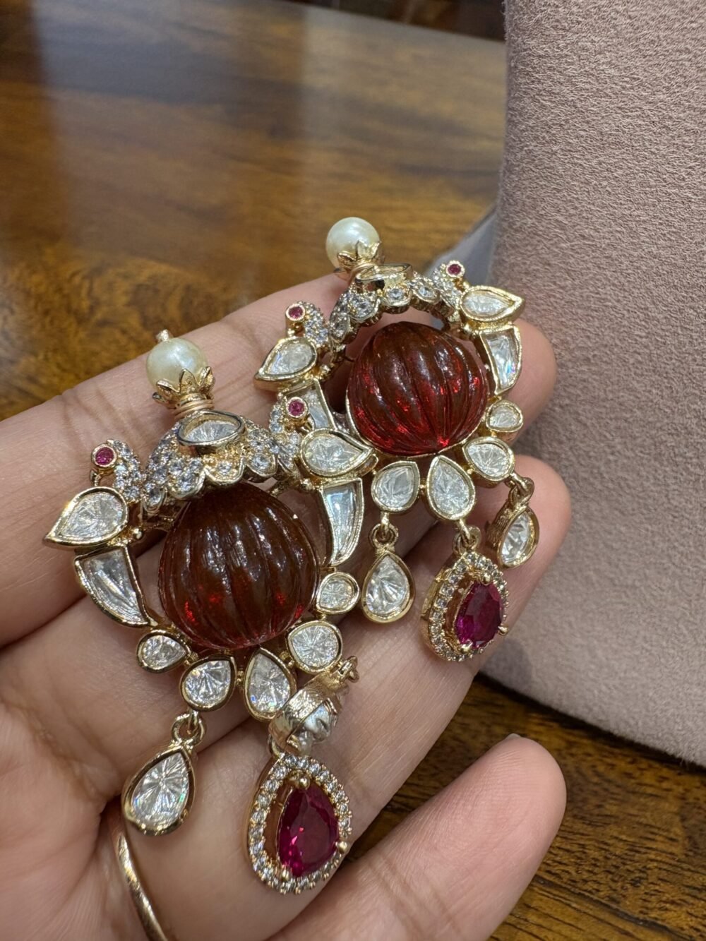 Kayra Pendant Necklace Set - Image 6