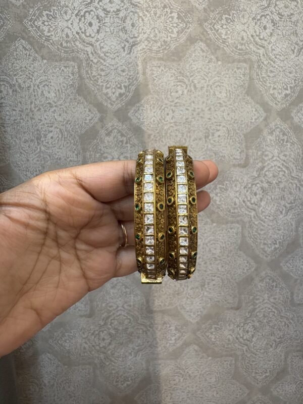 Avanti Antique Gold Polki Bangles