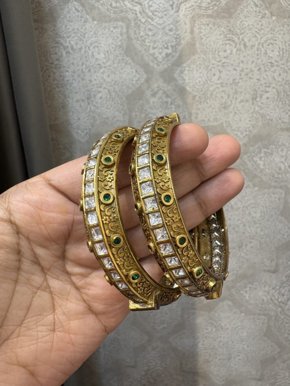 Avanti Antique Gold Polki Bangles - Image 2