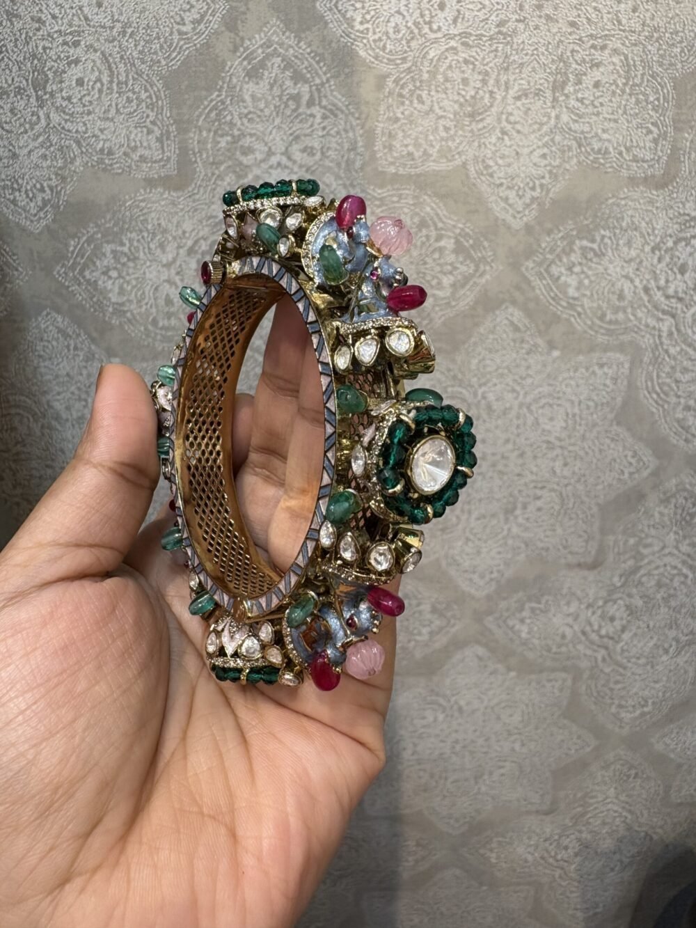 Bairavi Polki Bangle - Image 4