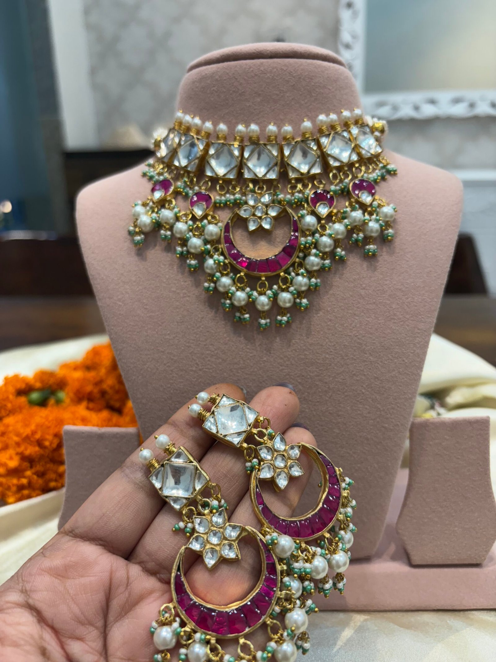Sumana Kundan Choker Set