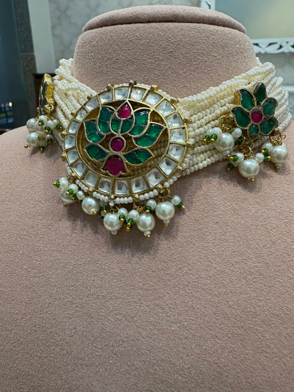 Vanalika Kundan Choker Set - Image 2