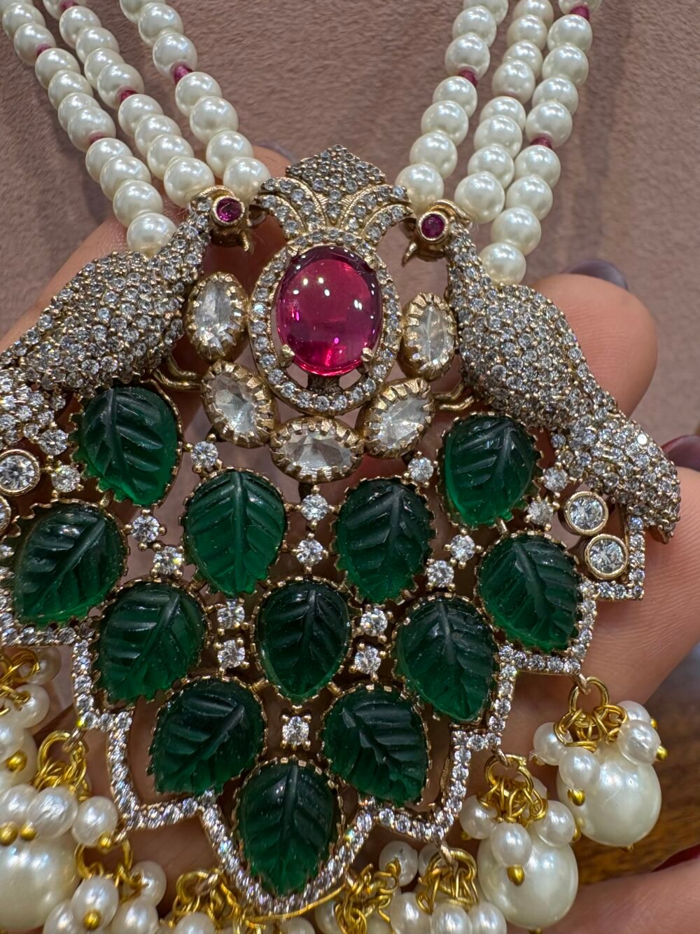 Raisa Pendant Necklace Set - Image 3