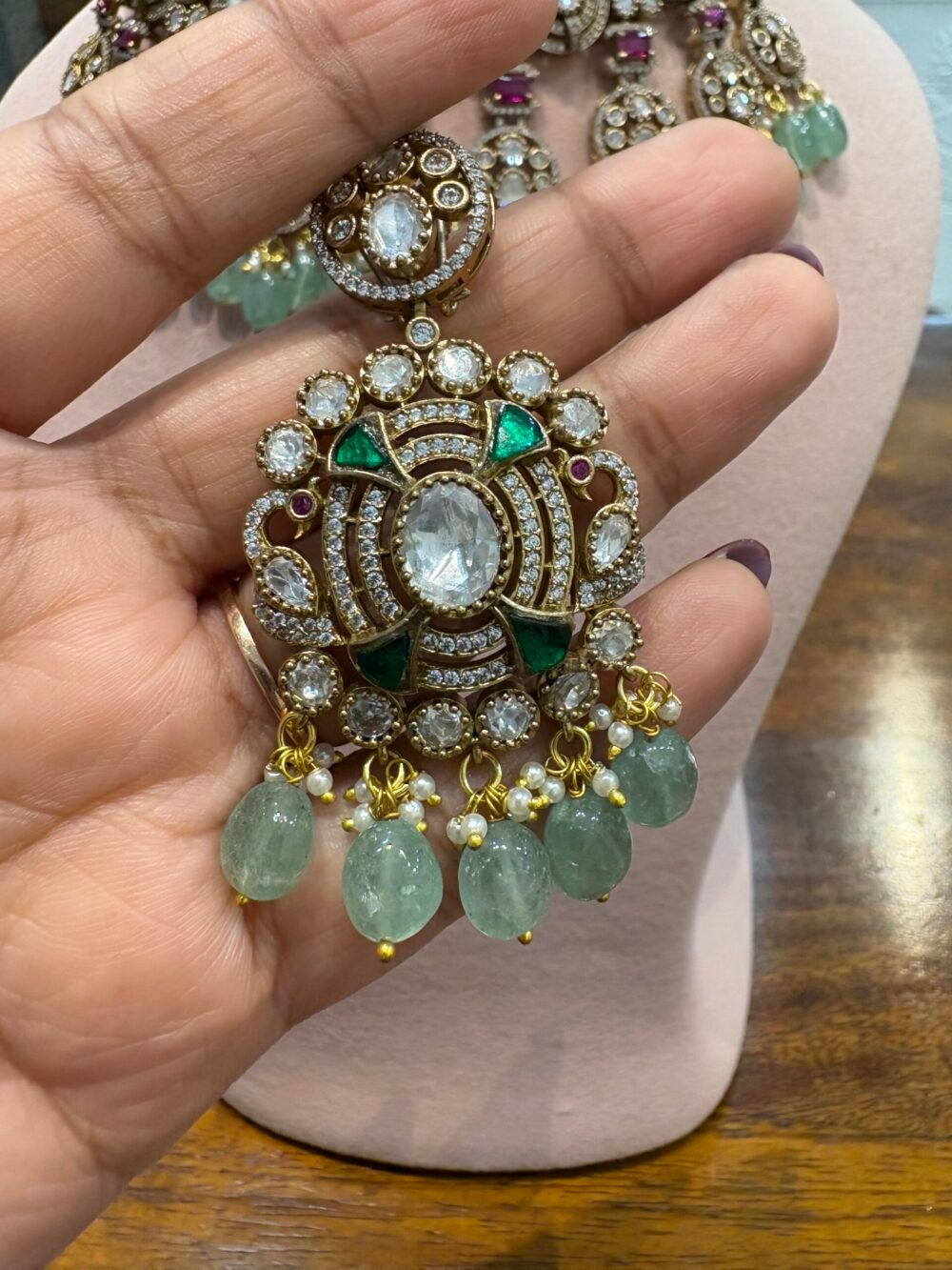 Jiyana Polki Necklace Set - Image 8
