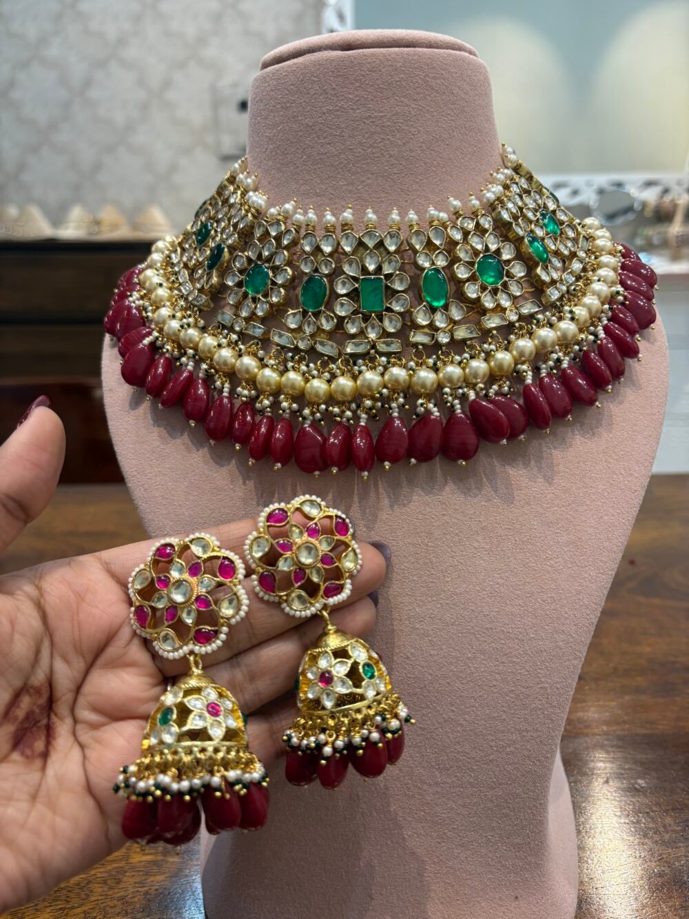 Manaswini Kundan Necklace Set - Image 9