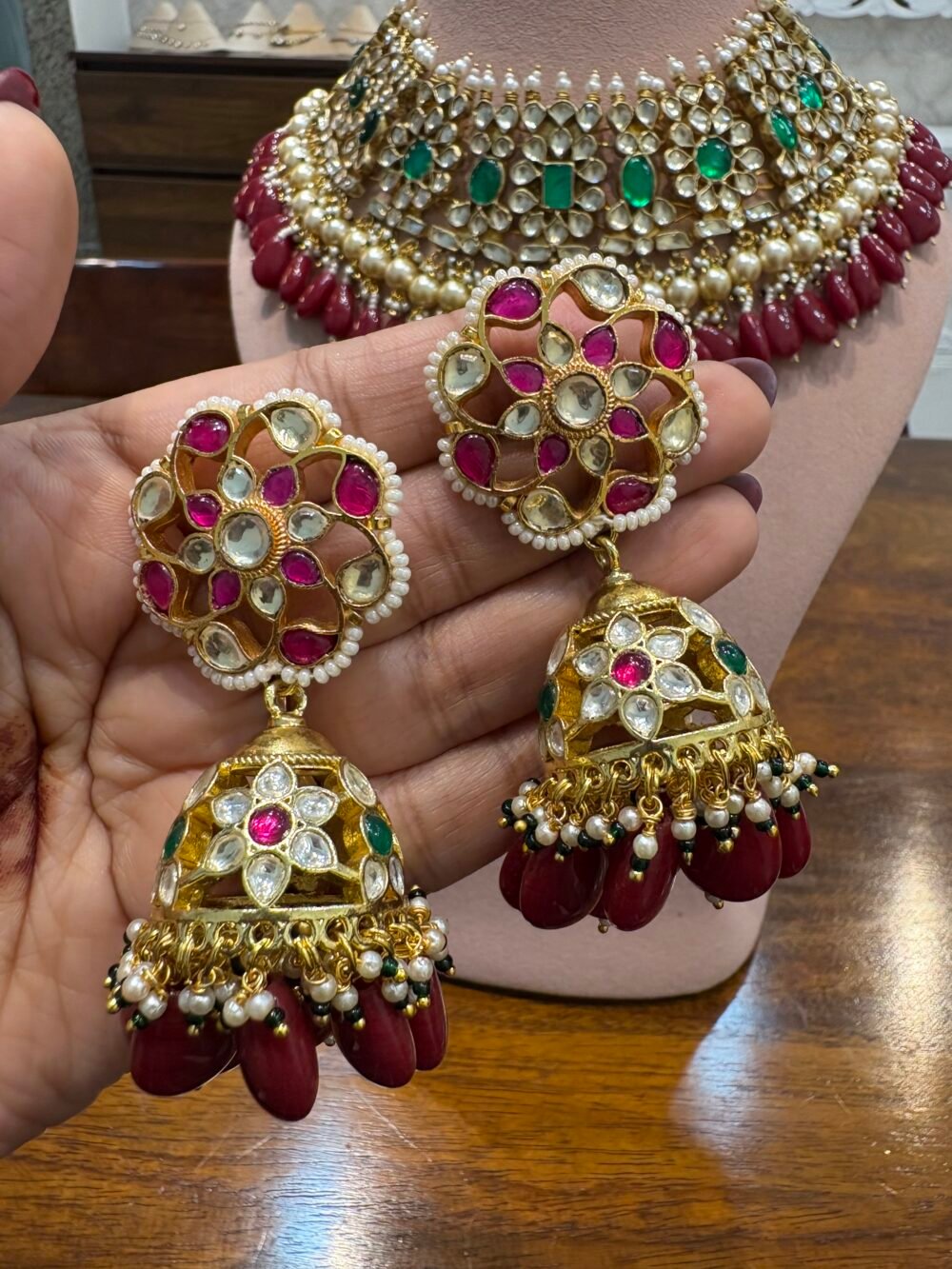 Manaswini Kundan Necklace Set - Image 3