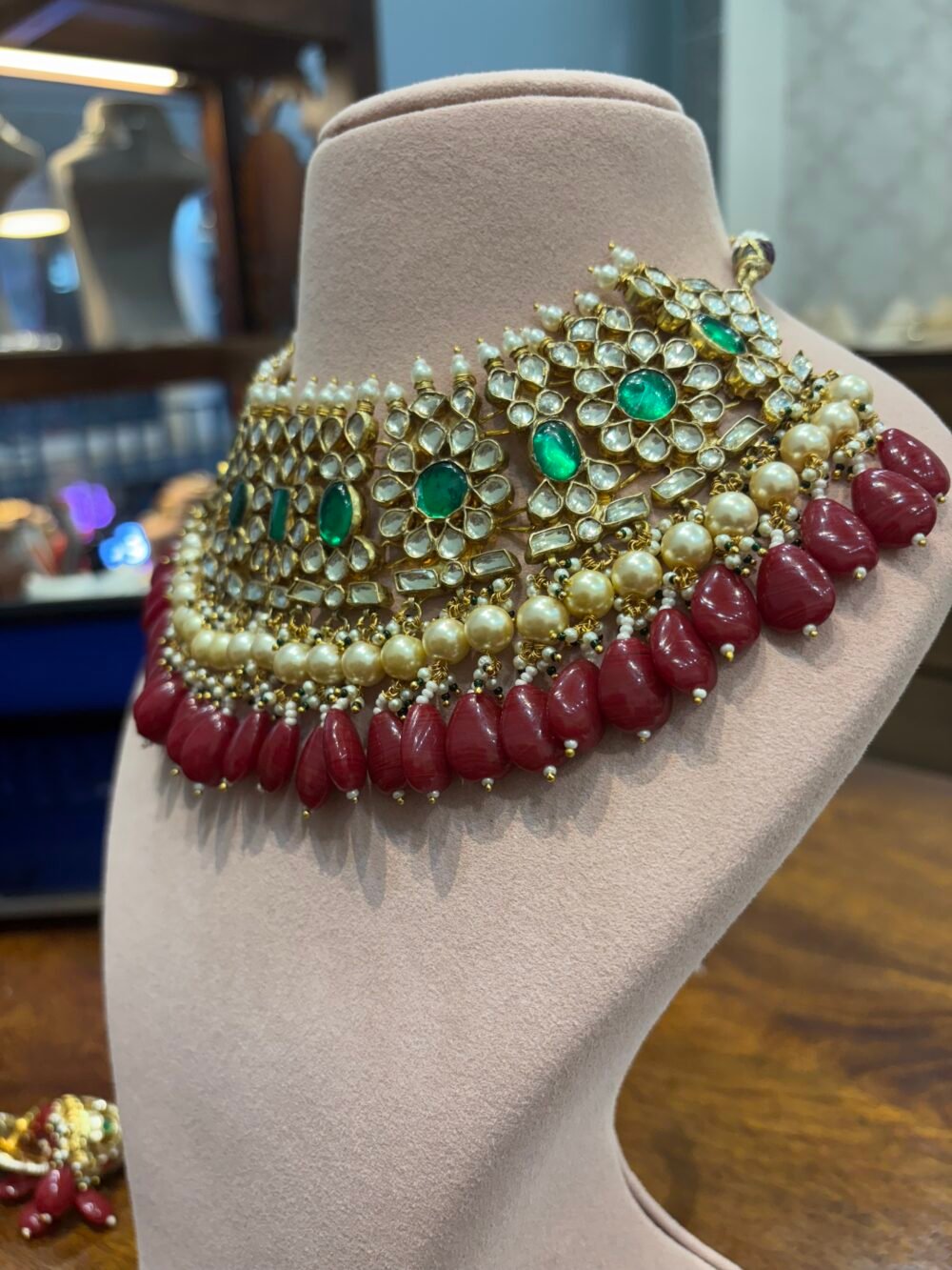 Manaswini Kundan Necklace Set - Image 7