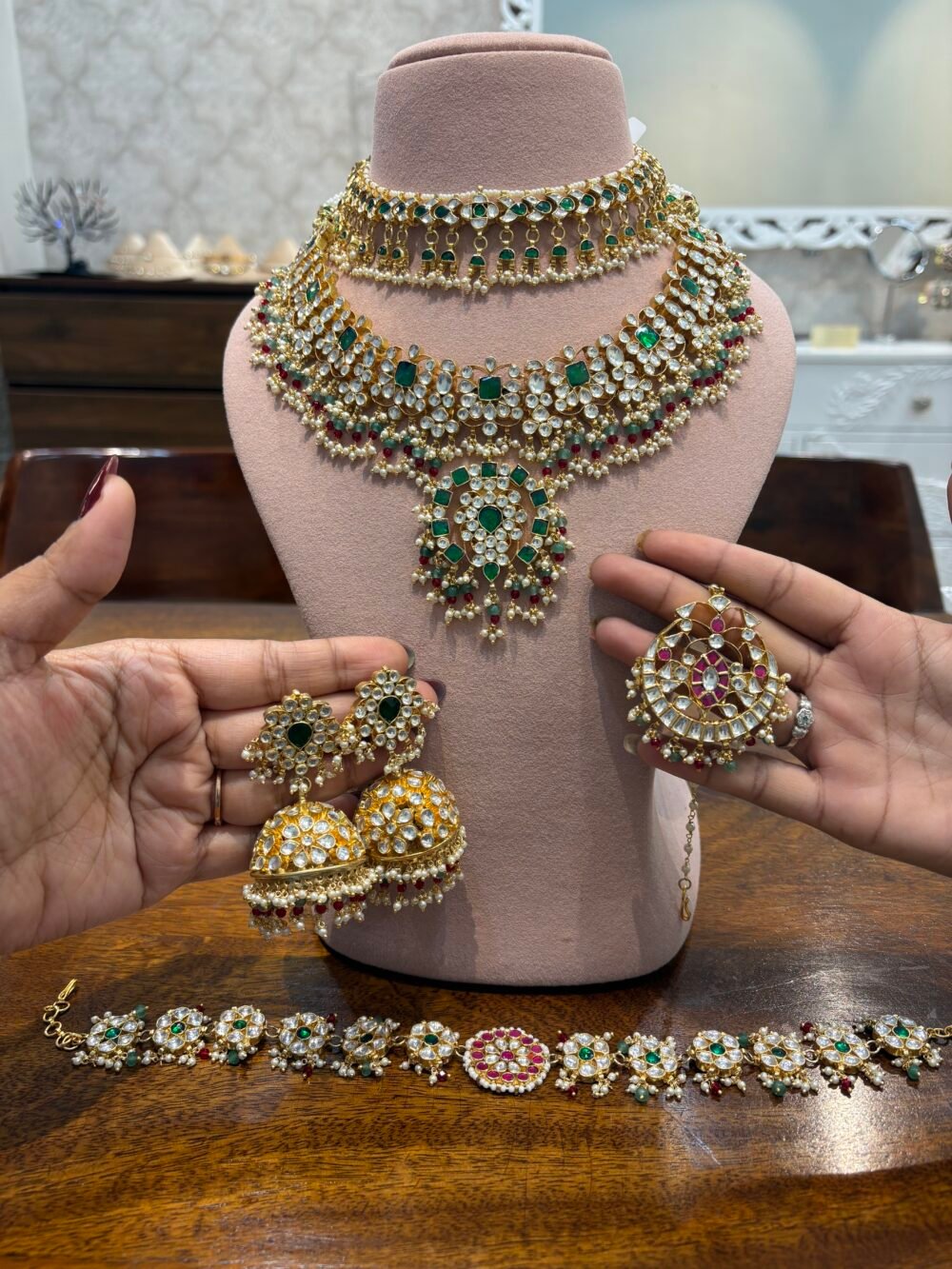 Aadhvitha Kundan Bridal Necklace Set - Image 2