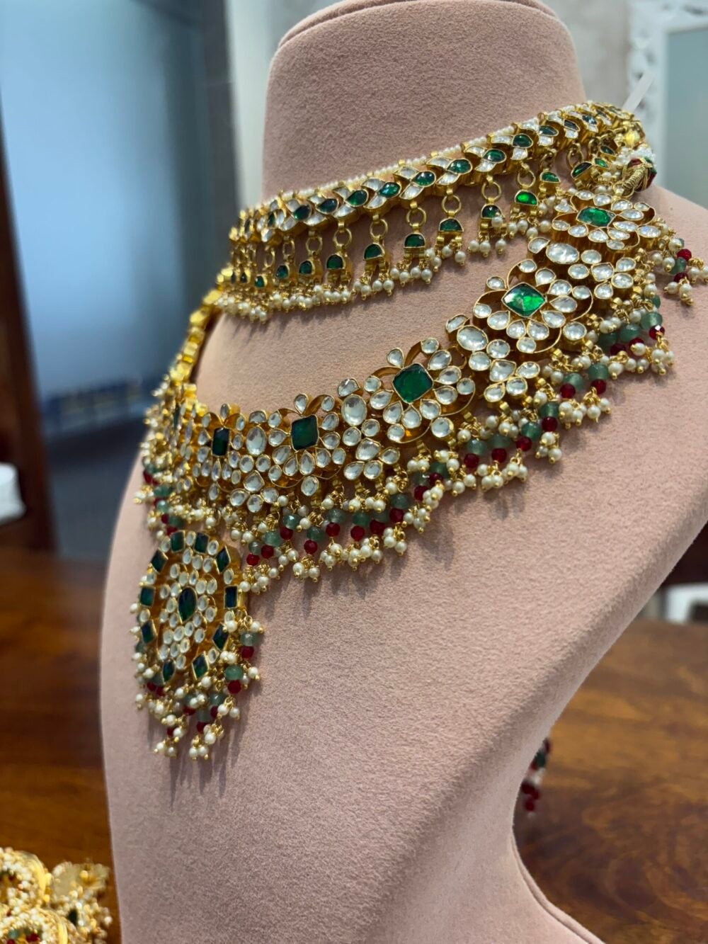 Aadhvitha Kundan Bridal Necklace Set - Image 12