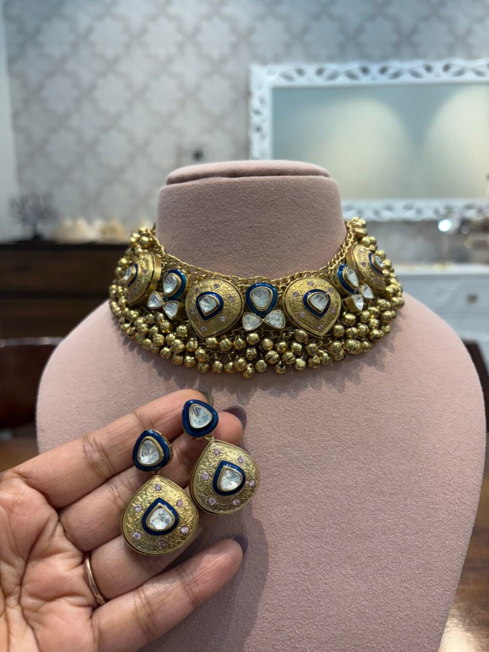 Aadhriti Fusion Necklace Set - Image 9