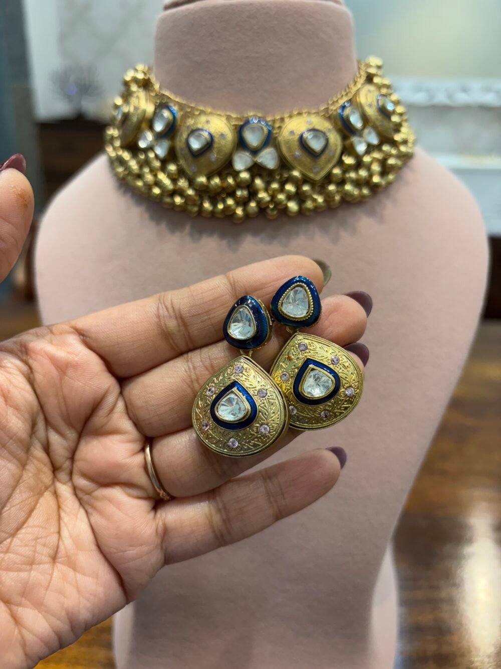 Aadhriti Fusion Necklace Set - Image 8