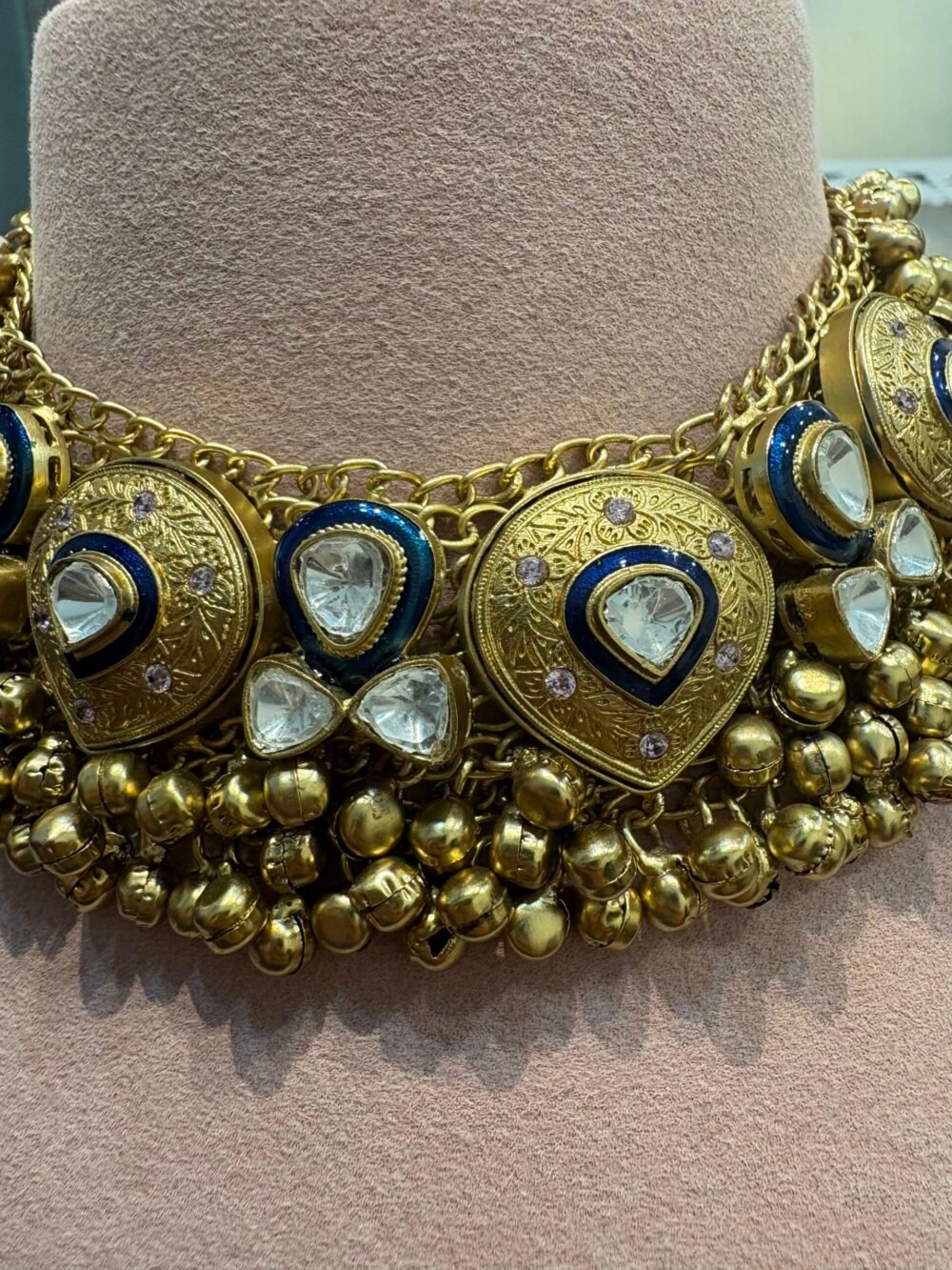 Aadhriti Fusion Necklace Set - Image 3