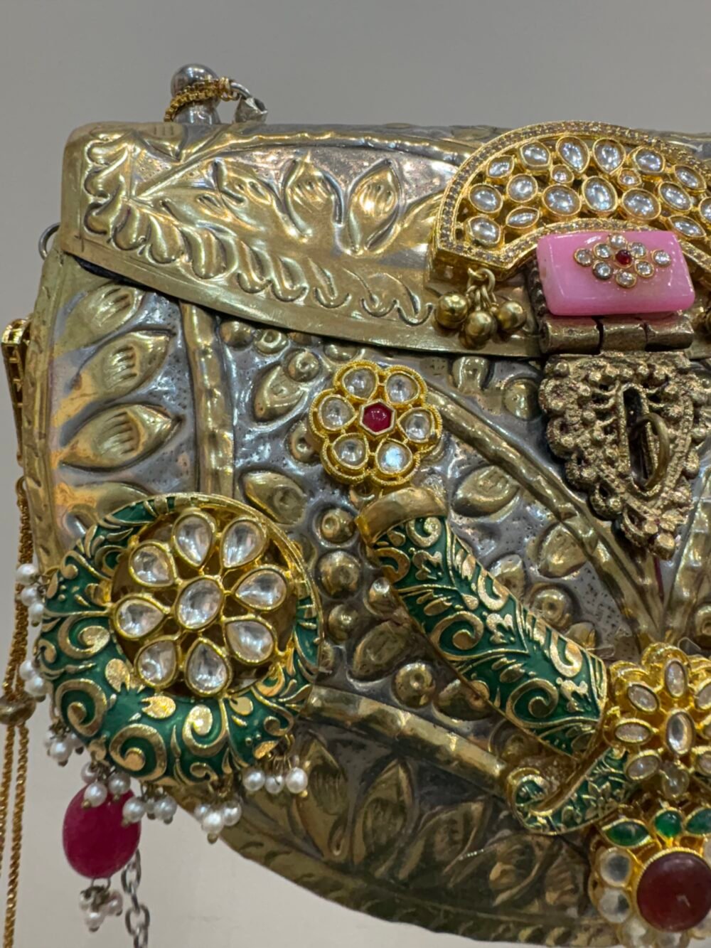 Jhalak Carving bag - Image 4