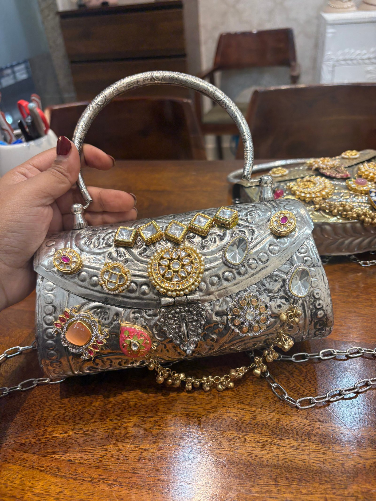 Darpani Carving bag